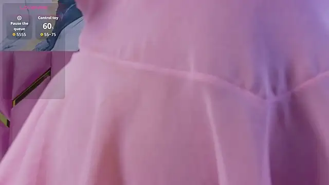 hotiergirl online show from April 20, 2026, 12:30 pm