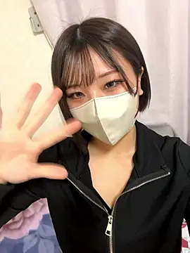 sakuchaaa 2525 online show from September 25, 2025, 1:04 pm