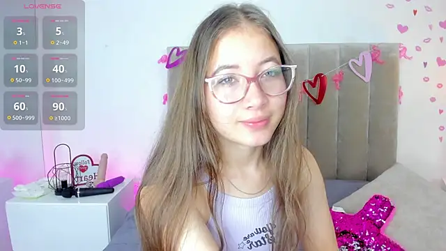 Dahlia Rousse online show from February 15, 2025, 2:00 pm