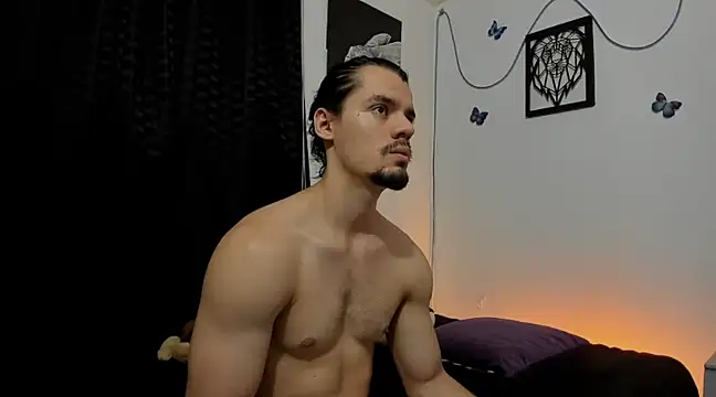 Snapshot of maxi_styles chatting on January 12, 2025, 12:07 am maxi styles online show from January 12, 2025, 12:07 am