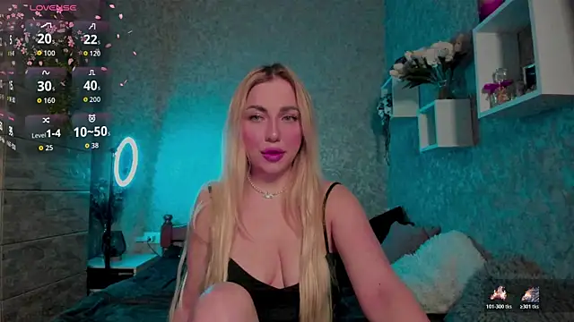 Mika Rayy online show from November 11, 2025, 10:32 pm