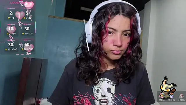 Snapshot of Lovelyamyy chatting on October 17, 2025, 8:44 pm Lovelyamyy online show from October 17, 2025, 8:44 pm