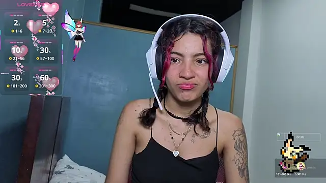 Snapshot of Lovelyamyy chatting on October 20, 2025, 4:13 am Lovelyamyy online show from October 20, 2025, 4:13 am