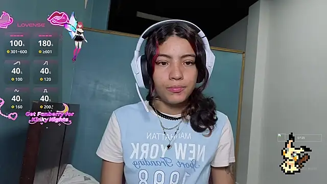 Snapshot of Lovelyamyy chatting on October 28, 2025, 2:04 am Lovelyamyy online show from October 28, 2025, 2:04 am