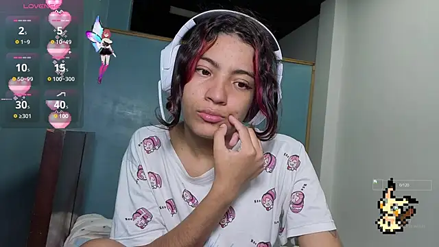 Snapshot of Lovelyamyy chatting on November 5, 2025, 12:21 am Lovelyamyy online show from November 5, 2025, 12:21 am