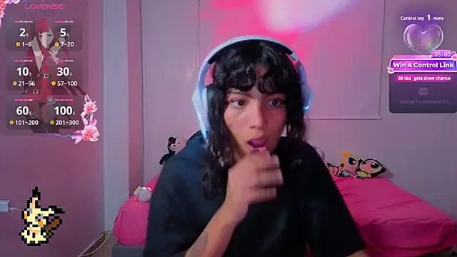 Snapshot of Lovelyamyy chatting on February 19, 2026, 11:23 pm Lovelyamyy online show from February 19, 2026, 11:23 pm