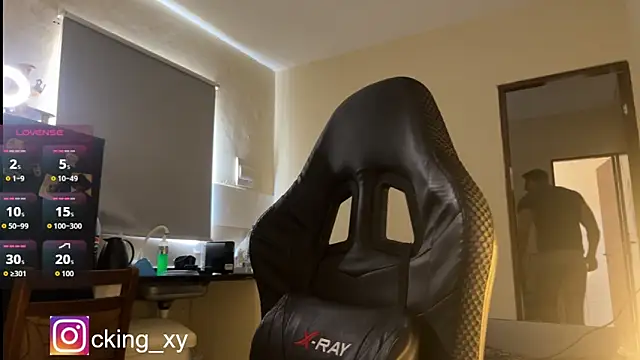 Lucasfit24 online show from September 18, 2025, 1:57 pm