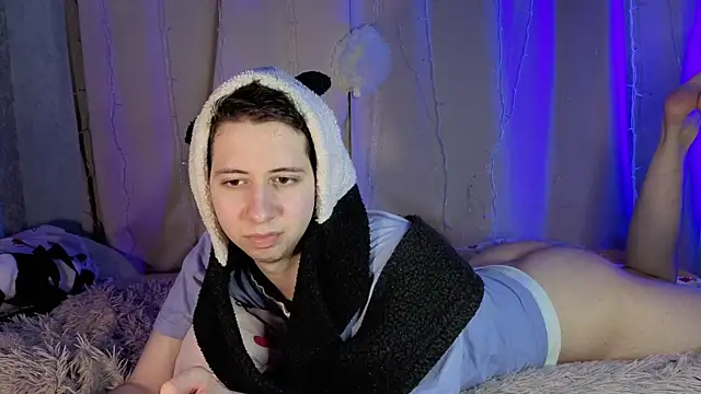 Snapshot of Timothy_Fox chatting on June 15, 2026, 10:34 pm Timothy Fox online show from June 15, 2026, 10:34 pm
