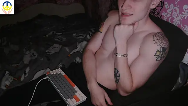 Snapshot of johnny_positive chatting on February 28, 2025, 4:31 pm johnny positive online show from February 28, 2025, 4:31 pm