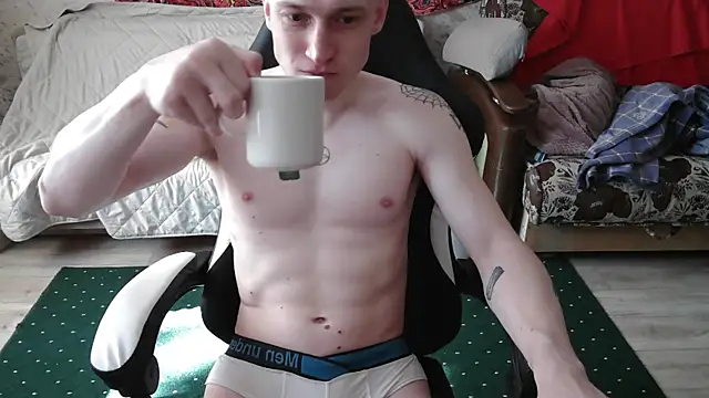 Snapshot of johnny_positive chatting on June 14, 2026, 4:47 am johnny positive online show from June 14, 2026, 4:47 am