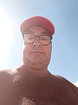 MountJohnXL online show from February 1, 2025, 2:24 pm