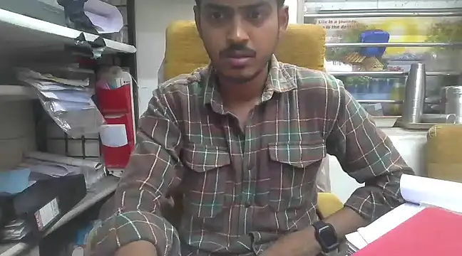 Snapshot of cute_modell chatting on February 28, 2025, 12:31 pm cute modell online show from February 28, 2025, 12:31 pm