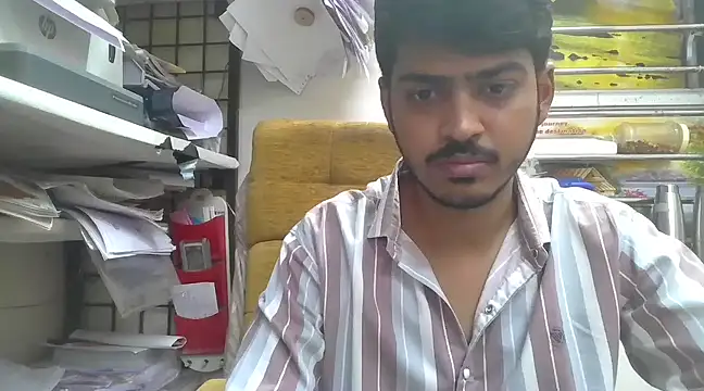 Snapshot of cute_modell chatting on March 12, 2025, 8:19 am cute modell online show from March 12, 2025, 8:19 am