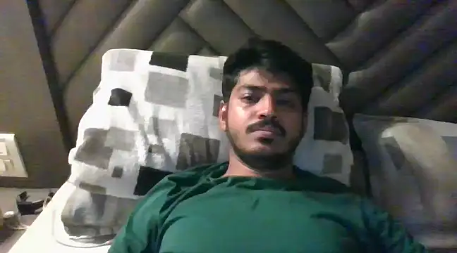 Snapshot of cute_modell chatting on March 22, 2025, 7:09 pm cute modell online show from March 22, 2025, 7:09 pm