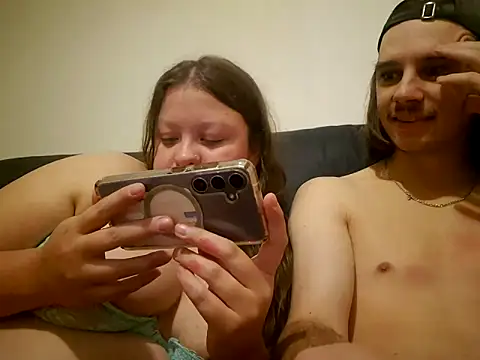 Laurajade9 online show from January 11, 2025, 1:01 pm