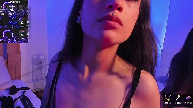 Snapshot of coral_jonesss chatting on April 29, 2026, 4:11 pm coral jonesss online show from April 29, 2026, 4:11 pm