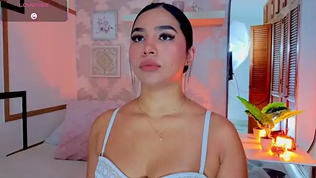 Snapshot of CharlotteGraay chatting on July 13, 2026, 7:49 pm CharlotteGraay online show from July 13, 2026, 7:49 pm