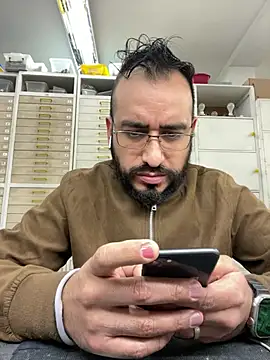 Snapshot of leonardohot1987 chatting on January 16, 2025, 9:19 pm leonardohot1987 online show from January 16, 2025, 9:19 pm