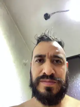 Snapshot of leonardohot1987 chatting on January 17, 2025, 2:39 am leonardohot1987 online show from January 17, 2025, 2:39 am