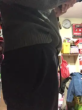 Snapshot of leonardohot1987 chatting on January 28, 2025, 4:18 am leonardohot1987 online show from January 28, 2025, 4:18 am