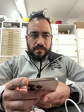 Snapshot of leonardohot1987 chatting on February 21, 2025, 7:21 pm leonardohot1987 online show from February 21, 2025, 7:21 pm