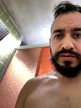 Snapshot of leonardohot1987 chatting on November 5, 2025, 2:33 am leonardohot1987 online show from November 5, 2025, 2:33 am