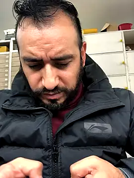 Snapshot of leonardohot1987 chatting on January 6, 2026, 5:38 pm leonardohot1987 online show from January 6, 2026, 5:38 pm