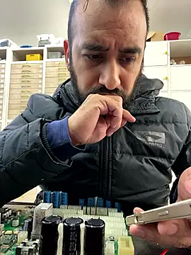 Snapshot of leonardohot1987 chatting on January 13, 2026, 3:39 pm leonardohot1987 online show from January 13, 2026, 3:39 pm