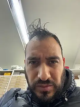 Snapshot of leonardohot1987 chatting on February 4, 2026, 5:41 pm leonardohot1987 online show from February 4, 2026, 5:41 pm