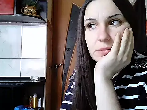 Snapshot of Yuliia30 chatting on February 1, 2026, 7:51 am Yuliia30 online show from February 1, 2026, 7:51 am