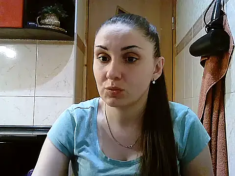 Snapshot of Yuliia30 chatting on February 4, 2026, 4:13 pm Yuliia30 online show from February 4, 2026, 4:13 pm