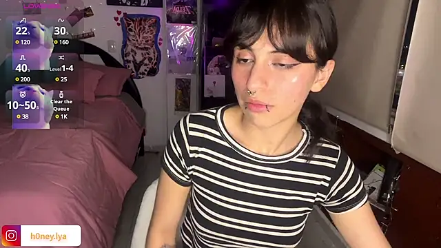 B0nnie H0ney online show from February 18, 2025, 12:15 am