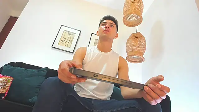 orlando yate online show from March 21, 2025, 1:45 am