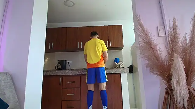 orlando yate online show from September 28, 2025, 1:38 pm