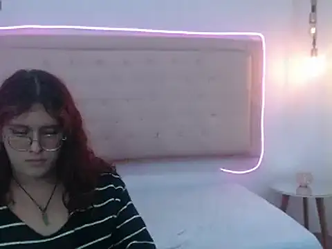 kathepickmanx online show from March 16, 2025, 1:27 pm