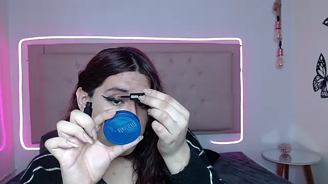 kathepickmanx online show from October 3, 2025, 3:36 am