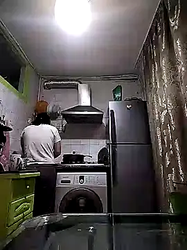 Rosanna Rennie online show from March 19, 2025, 4:13 pm