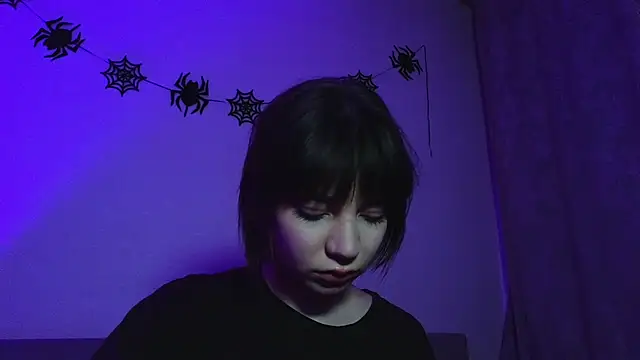 CassJonn online show from November 17, 2025, 7:41 pm