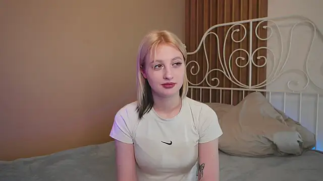 milasmiu online show from January 13, 2025, 6:27 pm