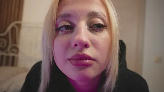 milasmiu online show from January 25, 2025, 6:46 pm