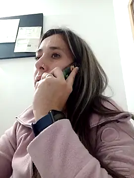 CHARLOTTE 1711 online show from February 3, 2025, 1:09 am