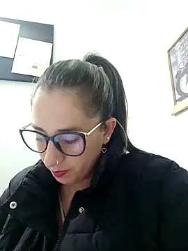 CHARLOTTE 1711 online show from February 9, 2025, 1:22 am