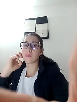 CHARLOTTE 1711 online show from February 24, 2025, 3:02 am