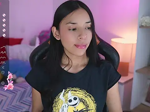 Snapshot of Hade_collinss chatting on March 3, 2025, 6:55 pm Hade collinss online show from March 3, 2025, 6:55 pm