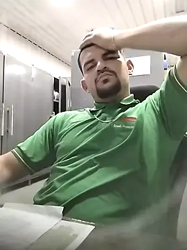 mamauara092 online show from March 24, 2026, 3:17 pm