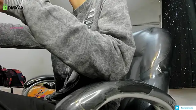 HarolddXL online show from September 17, 2025, 1:13 pm