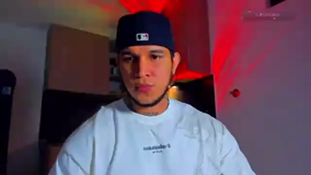 austinoficial online show from April 8, 2026, 1:27 am