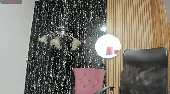 Snapshot of Iam_zaia chatting on January 25, 2025, 1:54 am Iam zaia online show from January 25, 2025, 1:54 am