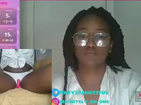 Snapshot of dragdemballznme chatting on January 11, 2025, 2:58 pm dragdemballznme online show from January 11, 2025, 2:58 pm