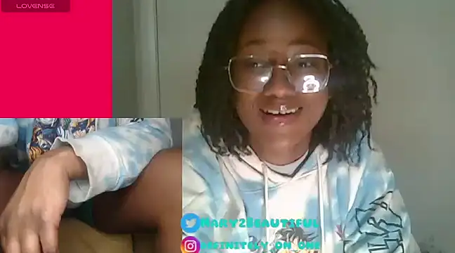 Snapshot of dragdemballznme chatting on January 17, 2025, 3:34 am dragdemballznme online show from January 17, 2025, 3:34 am